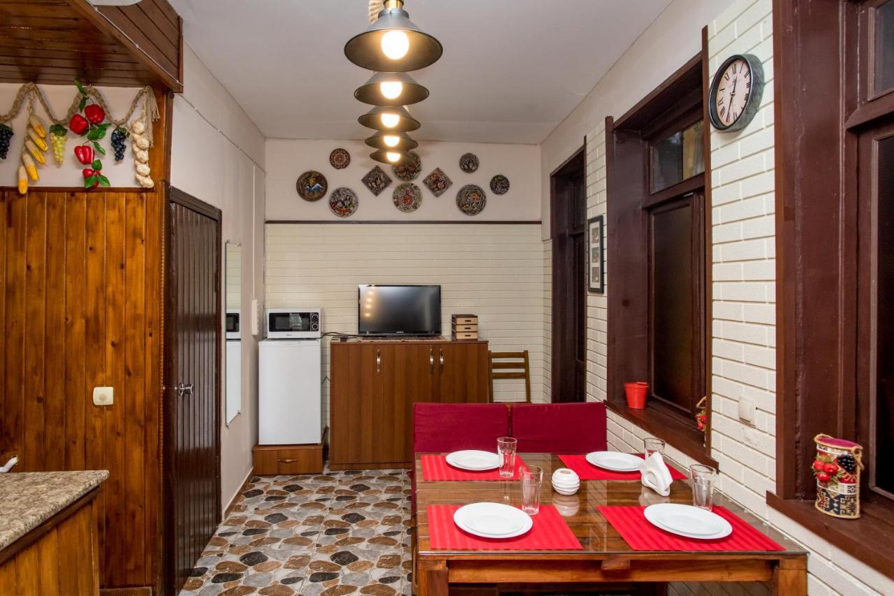 Lovely Apartment Tbilisi ภายนอก รูปภาพ