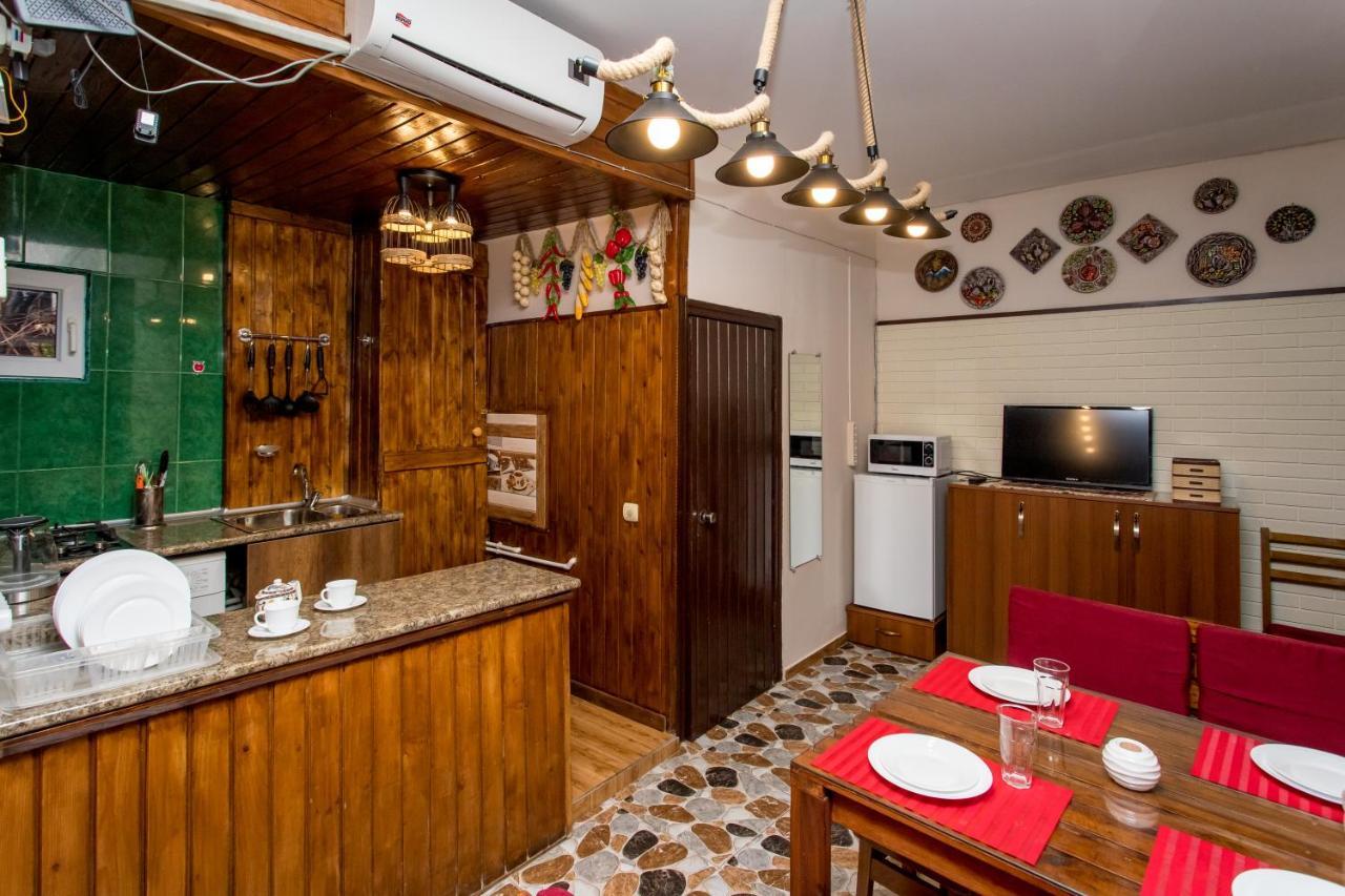 Lovely Apartment Tbilisi ภายนอก รูปภาพ