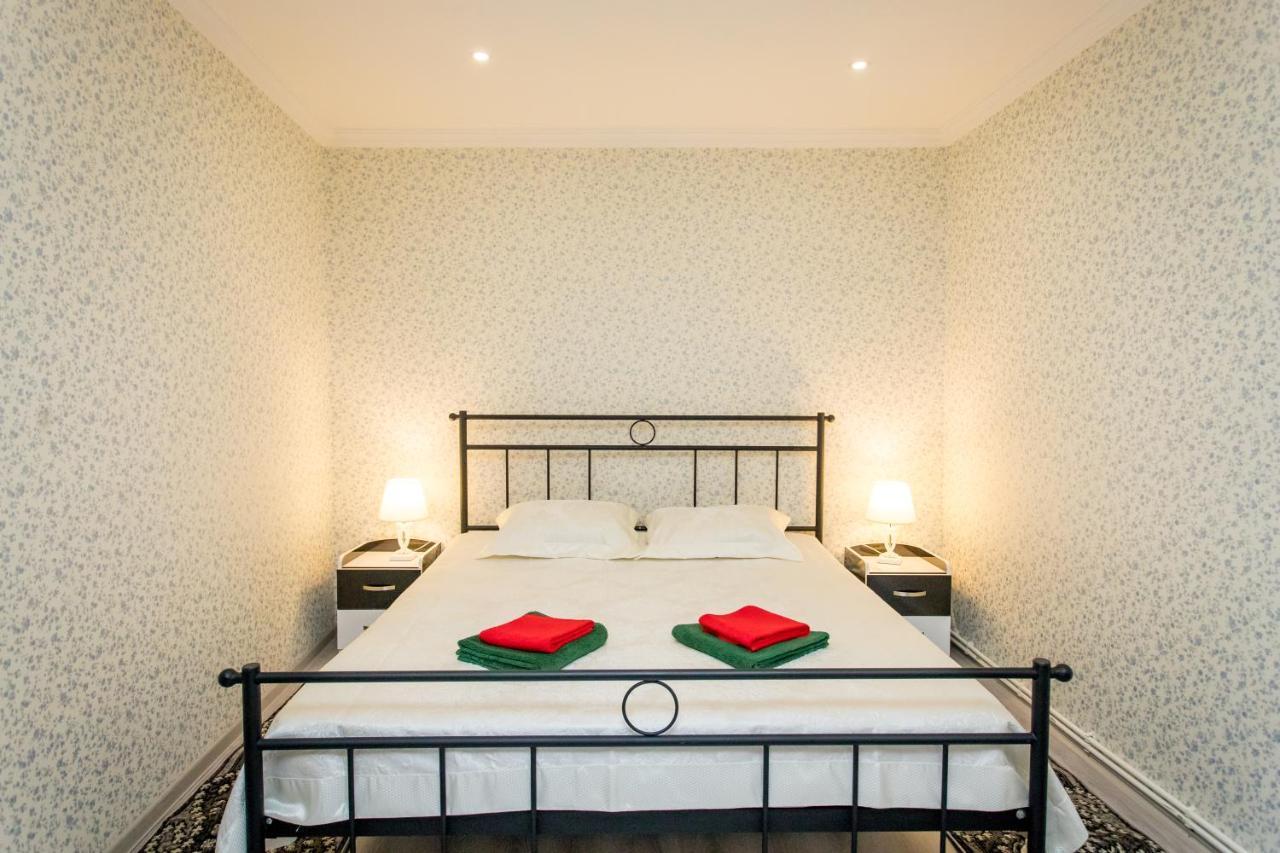 Lovely Apartment Tbilisi ภายนอก รูปภาพ